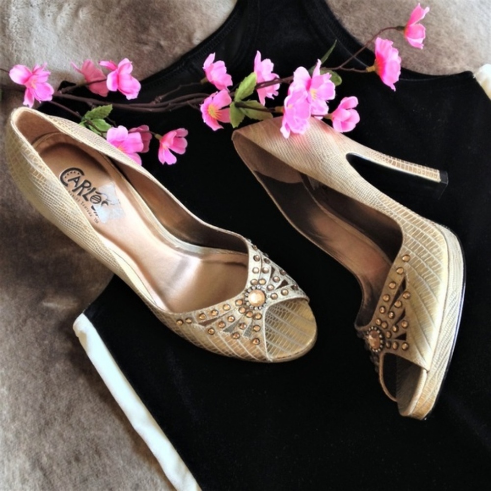 Carlos Santana Golden Snake Embossed Peep Toe Pump